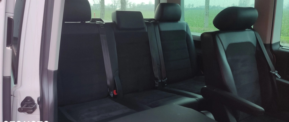 Volkswagen Multivan cena 149900 przebieg: 120000, rok produkcji 2016 z Kruszwica małe 781
